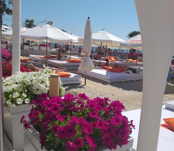 аркадія море жк родос вул генуезька 1є дві спальні 7 поверх * Odessa